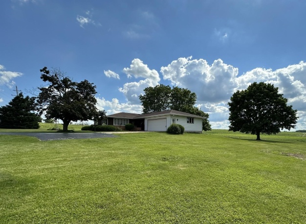 4430 IL Rte 26 N, FREEPORT, Illinois 61032, 3 Bedrooms Bedrooms, ,1 BathroomBathrooms,House,For Sale,IL Rte 26 N,202603717
