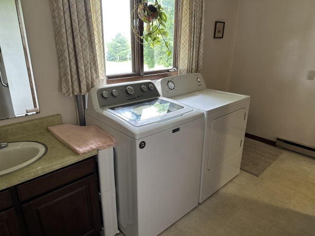 4430 IL Rte 26 N, FREEPORT, Illinois 61032, 3 Bedrooms Bedrooms, ,1 BathroomBathrooms,House,For Sale,IL Rte 26 N,202603717
