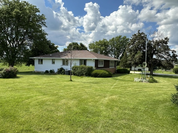 4430 IL Rte 26 N, FREEPORT, Illinois 61032, 3 Bedrooms Bedrooms, ,1 BathroomBathrooms,House,For Sale,IL Rte 26 N,202603717