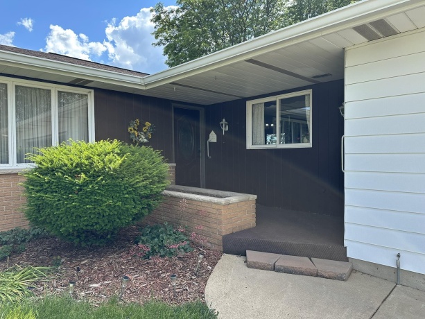 4430 IL Rte 26 N, FREEPORT, Illinois 61032, 3 Bedrooms Bedrooms, ,1 BathroomBathrooms,House,For Sale,IL Rte 26 N,202603717