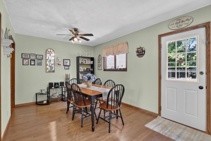 1204 Violet, FREEPORT, Illinois 61032, 2 Bedrooms Bedrooms, ,1 BathroomBathrooms,House,For Sale,Violet,202603718