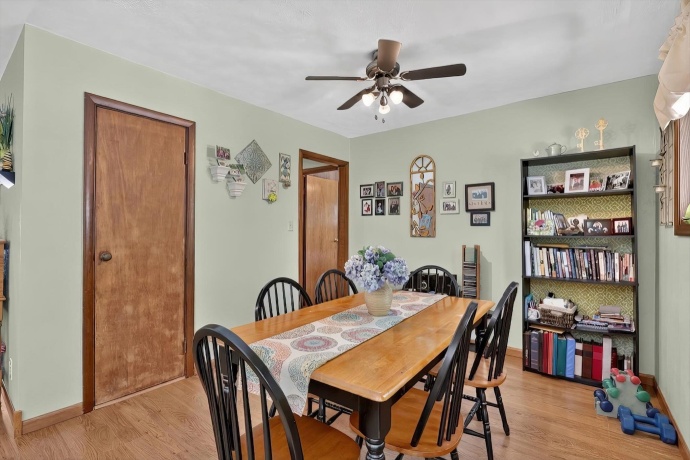 1204 Violet, FREEPORT, Illinois 61032, 2 Bedrooms Bedrooms, ,1 BathroomBathrooms,House,For Sale,Violet,202603718
