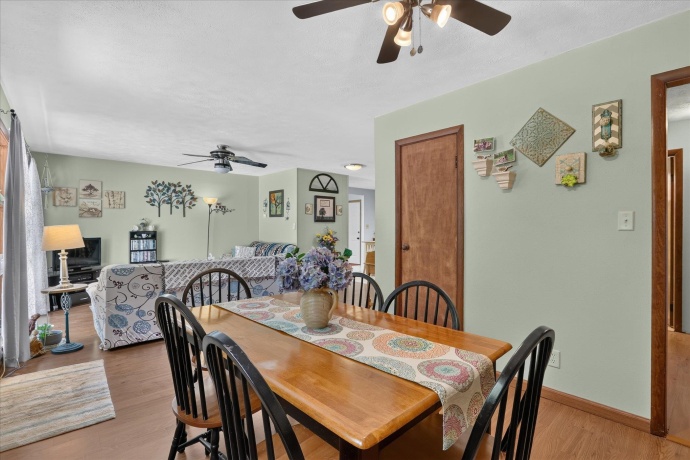 1204 Violet, FREEPORT, Illinois 61032, 2 Bedrooms Bedrooms, ,1 BathroomBathrooms,House,For Sale,Violet,202603718