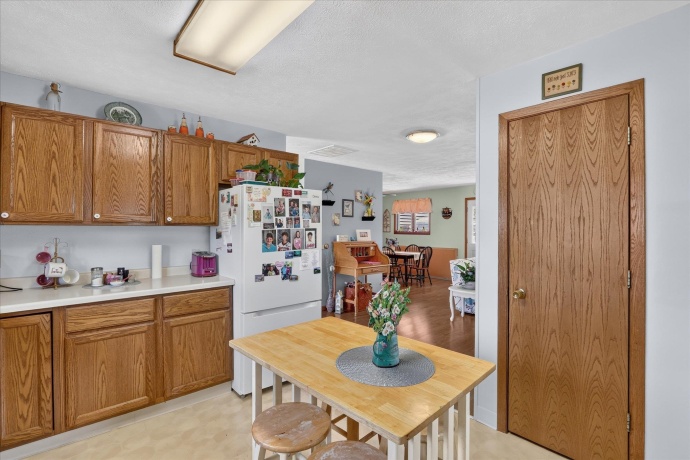 1204 Violet, FREEPORT, Illinois 61032, 2 Bedrooms Bedrooms, ,1 BathroomBathrooms,House,For Sale,Violet,202603718
