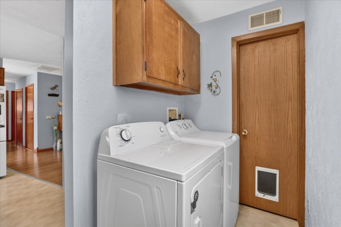 1204 Violet, FREEPORT, Illinois 61032, 2 Bedrooms Bedrooms, ,1 BathroomBathrooms,House,For Sale,Violet,202603718
