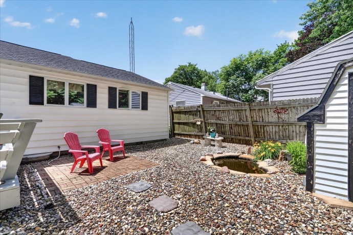 1204 Violet, FREEPORT, Illinois 61032, 2 Bedrooms Bedrooms, ,1 BathroomBathrooms,House,For Sale,Violet,202603718