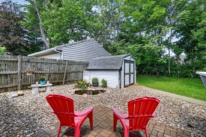 1204 Violet, FREEPORT, Illinois 61032, 2 Bedrooms Bedrooms, ,1 BathroomBathrooms,House,For Sale,Violet,202603718