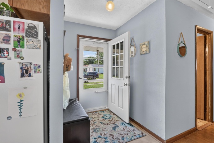 1204 Violet, FREEPORT, Illinois 61032, 2 Bedrooms Bedrooms, ,1 BathroomBathrooms,House,For Sale,Violet,202603718