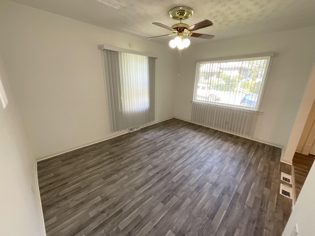 307 WASHINGTON, ROCKFORD, Illinois 61104, 3 Bedrooms Bedrooms, ,2 BathroomsBathrooms,House,For Sale,WASHINGTON,202603719