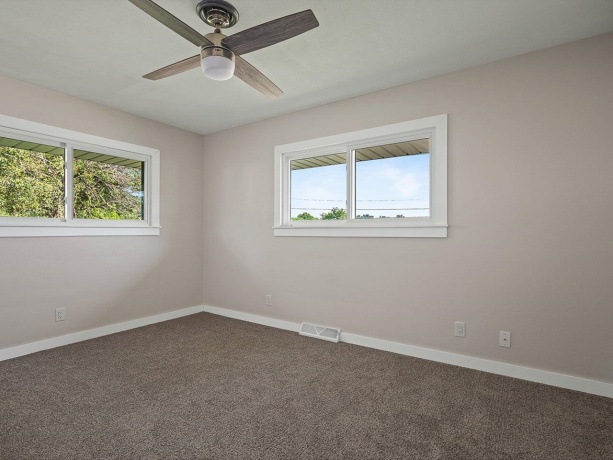 7922 Elm, MACHESNEY PARK, Illinois 61115, 3 Bedrooms Bedrooms, ,2 BathroomsBathrooms,House,For Sale,Elm,202603726