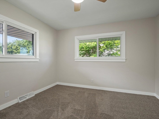 7922 Elm, MACHESNEY PARK, Illinois 61115, 3 Bedrooms Bedrooms, ,2 BathroomsBathrooms,House,For Sale,Elm,202603726