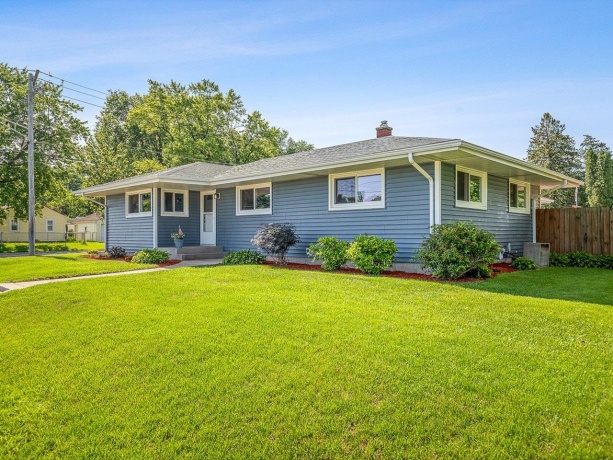 7922 Elm, MACHESNEY PARK, Illinois 61115, 3 Bedrooms Bedrooms, ,2 BathroomsBathrooms,House,For Sale,Elm,202603726