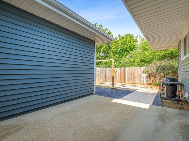 7922 Elm, MACHESNEY PARK, Illinois 61115, 3 Bedrooms Bedrooms, ,2 BathroomsBathrooms,House,For Sale,Elm,202603726