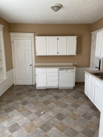 1533 Parmele, ROCKFORD, Illinois 61104, 4 Bedrooms Bedrooms, ,2 BathroomsBathrooms,House,For Sale,Parmele,202603732