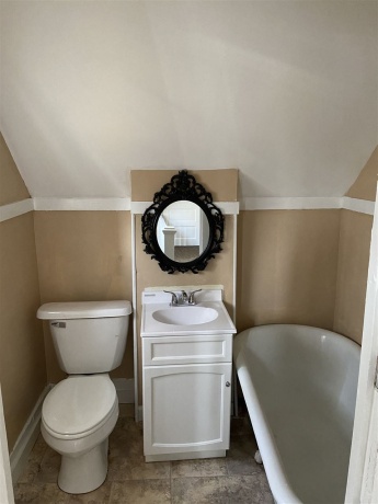 1533 Parmele, ROCKFORD, Illinois 61104, 4 Bedrooms Bedrooms, ,2 BathroomsBathrooms,House,For Sale,Parmele,202603732