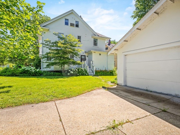 1841 Harlem, ROCKFORD, Illinois 61103, 5 Bedrooms Bedrooms, ,2 BathroomsBathrooms,House,For Sale,Harlem,202603733