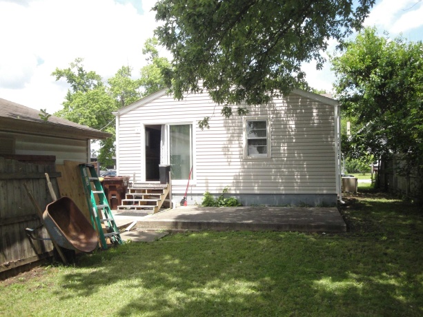 521 Olive, LOVES PARK, Illinois 61111, 2 Bedrooms Bedrooms, ,1 BathroomBathrooms,House,For Sale,Olive,202603734
