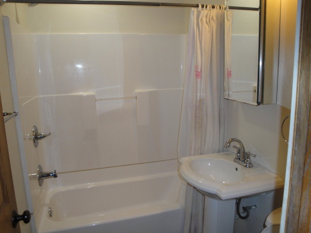 521 Olive, LOVES PARK, Illinois 61111, 2 Bedrooms Bedrooms, ,1 BathroomBathrooms,House,For Sale,Olive,202603734