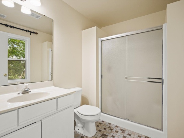2006 Grandview, BELVIDERE, Illinois 61008, 3 Bedrooms Bedrooms, ,2 BathroomsBathrooms,House,For Sale,Grandview,202603737