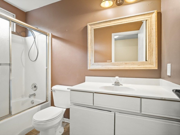 2006 Grandview, BELVIDERE, Illinois 61008, 3 Bedrooms Bedrooms, ,2 BathroomsBathrooms,House,For Sale,Grandview,202603737