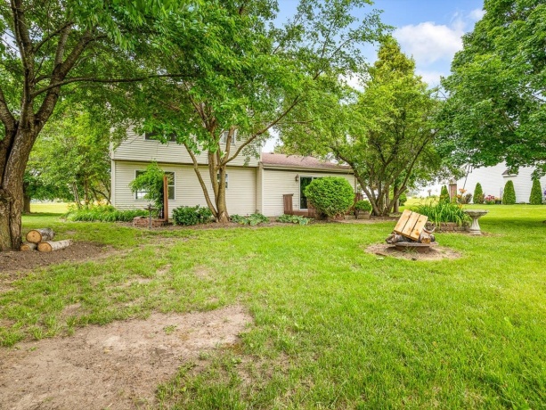 2006 Grandview, BELVIDERE, Illinois 61008, 3 Bedrooms Bedrooms, ,2 BathroomsBathrooms,House,For Sale,Grandview,202603737