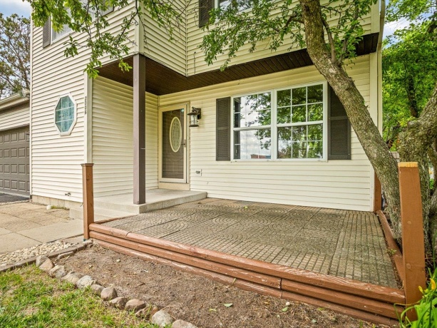 2006 Grandview, BELVIDERE, Illinois 61008, 3 Bedrooms Bedrooms, ,2 BathroomsBathrooms,House,For Sale,Grandview,202603737