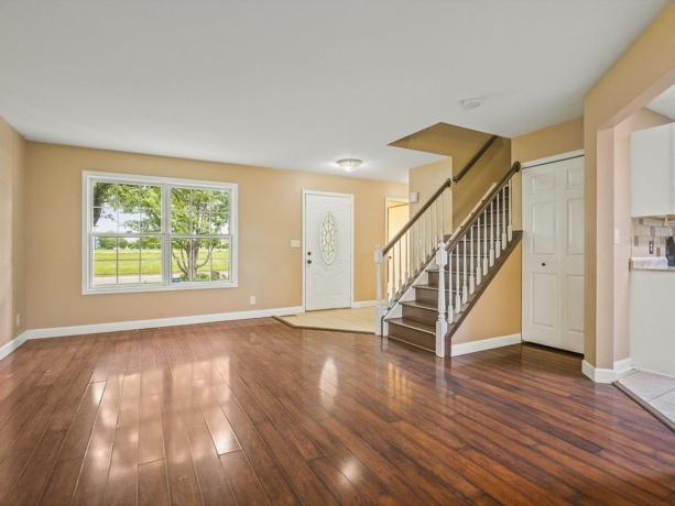 2006 Grandview, BELVIDERE, Illinois 61008, 3 Bedrooms Bedrooms, ,2 BathroomsBathrooms,House,For Sale,Grandview,202603737