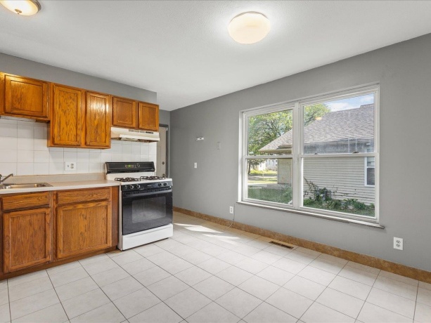 712 Cherry, ROCKFORD, Illinois 61101, 3 Bedrooms Bedrooms, ,1 BathroomBathrooms,House,For Sale,Cherry,202603767