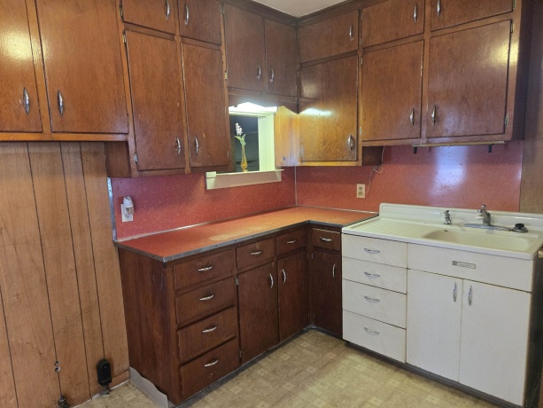 404 Oregon, POLO, Illinois 61064, 1 Bedroom Bedrooms, ,1 BathroomBathrooms,House,For Sale,Oregon,202603770