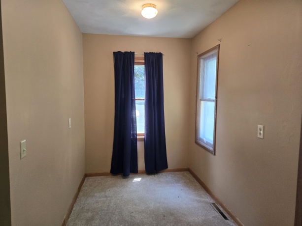 404 Oregon, POLO, Illinois 61064, 1 Bedroom Bedrooms, ,1 BathroomBathrooms,House,For Sale,Oregon,202603770