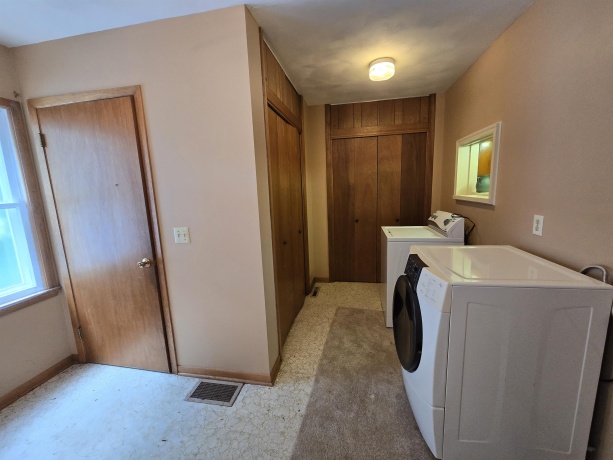 404 Oregon, POLO, Illinois 61064, 1 Bedroom Bedrooms, ,1 BathroomBathrooms,House,For Sale,Oregon,202603770