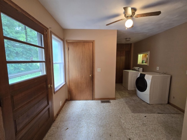 404 Oregon, POLO, Illinois 61064, 1 Bedroom Bedrooms, ,1 BathroomBathrooms,House,For Sale,Oregon,202603770