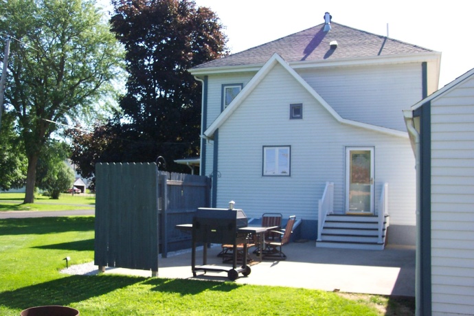 521 Cochran, MILLEDGEVILLE, Illinois 61051, 3 Bedrooms Bedrooms, ,1 BathroomBathrooms,House,For Sale,Cochran,202603772