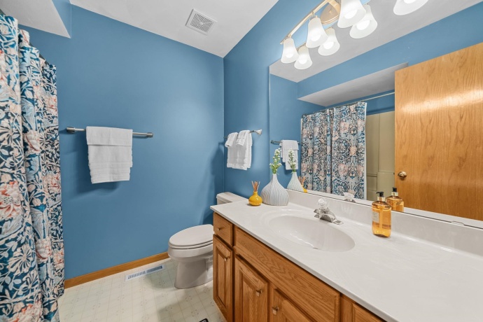 7148 Weathered Oak, ROCKFORD, Illinois 61107, 2 Bedrooms Bedrooms, ,2 BathroomsBathrooms,House,For Sale,Weathered Oak,202603773