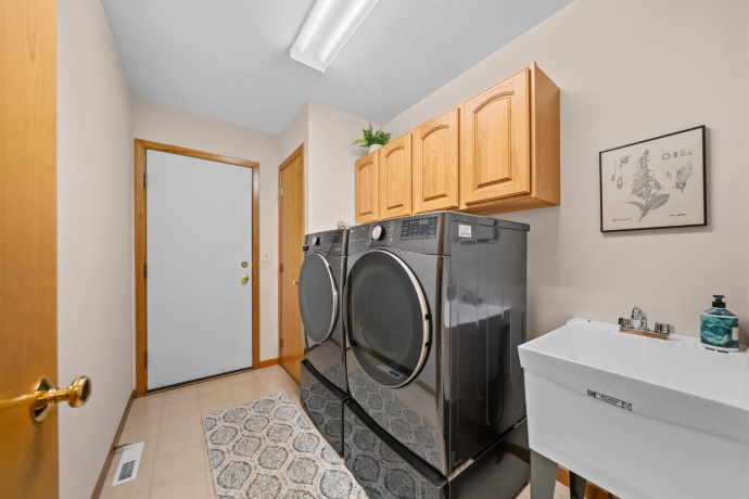 7148 Weathered Oak, ROCKFORD, Illinois 61107, 2 Bedrooms Bedrooms, ,2 BathroomsBathrooms,House,For Sale,Weathered Oak,202603773