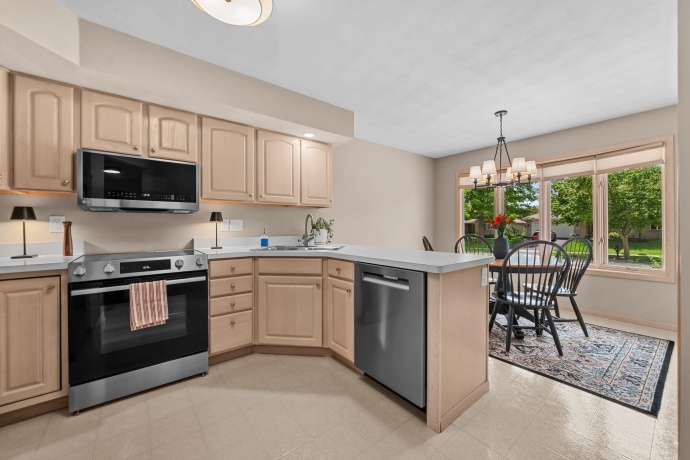 7148 Weathered Oak, ROCKFORD, Illinois 61107, 2 Bedrooms Bedrooms, ,2 BathroomsBathrooms,House,For Sale,Weathered Oak,202603773