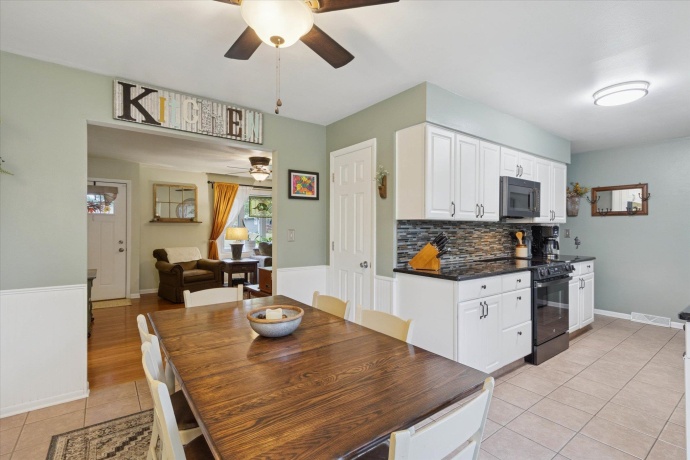 9939 Gentian, MACHESNEY PARK, Illinois 61115, 3 Bedrooms Bedrooms, ,2 BathroomsBathrooms,House,For Sale,Gentian,202603453