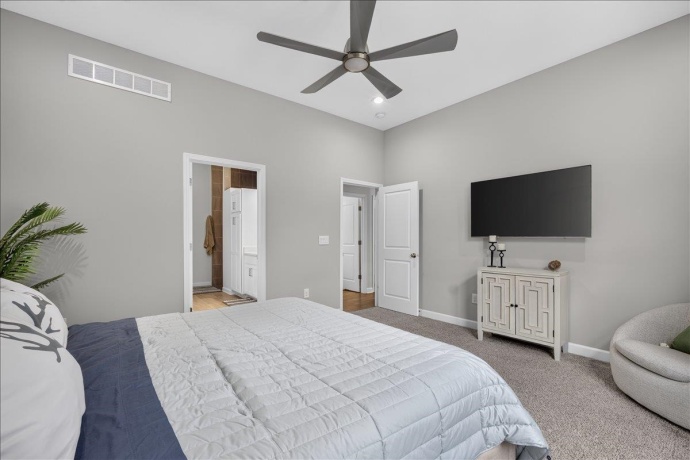 6226 Hathaway, ROSCOE, Illinois 61073, 5 Bedrooms Bedrooms, ,3 BathroomsBathrooms,House,For Sale,Hathaway,202603756