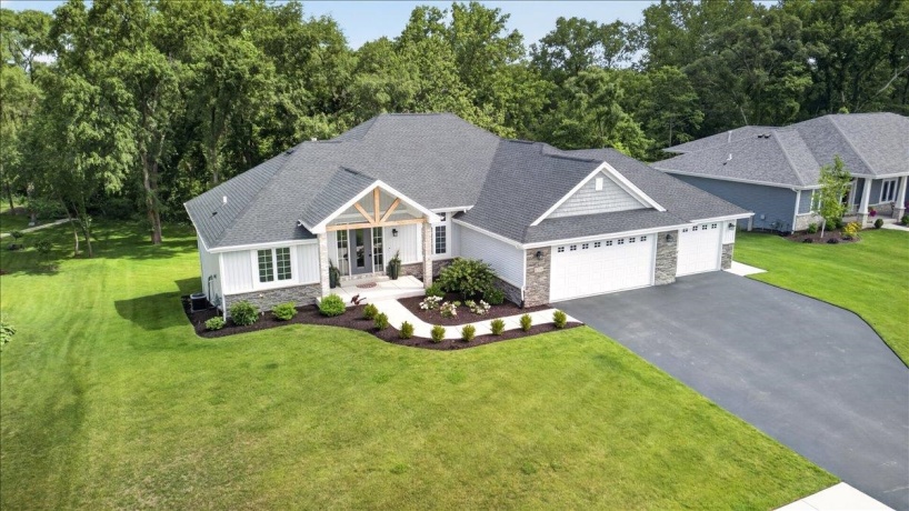6226 Hathaway, ROSCOE, Illinois 61073, 5 Bedrooms Bedrooms, ,3 BathroomsBathrooms,House,For Sale,Hathaway,202603756
