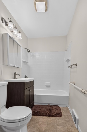 3519 Broadway, ROCKFORD, Illinois 61108, 2 Bedrooms Bedrooms, ,1 BathroomBathrooms,House,For Sale,Broadway,202603777