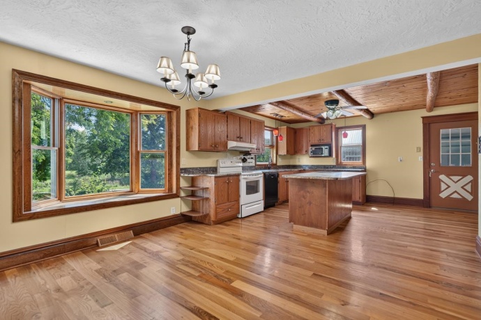 12730 Beloit, CALEDONIA, Illinois 61011, 4 Bedrooms Bedrooms, ,3 BathroomsBathrooms,House,For Sale,Beloit,202603778