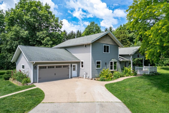 12730 Beloit, CALEDONIA, Illinois 61011, 4 Bedrooms Bedrooms, ,3 BathroomsBathrooms,House,For Sale,Beloit,202603778