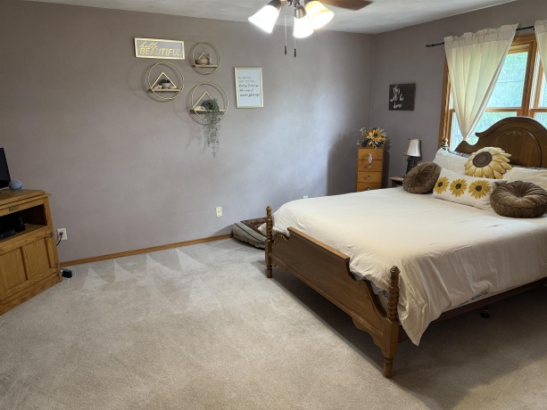 1891 Indian Springs, FREEPORT, Illinois 61032, 4 Bedrooms Bedrooms, ,2 BathroomsBathrooms,House,For Sale,Indian Springs,202603783
