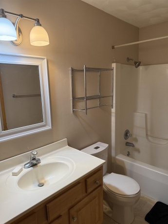 1891 Indian Springs, FREEPORT, Illinois 61032, 4 Bedrooms Bedrooms, ,2 BathroomsBathrooms,House,For Sale,Indian Springs,202603783