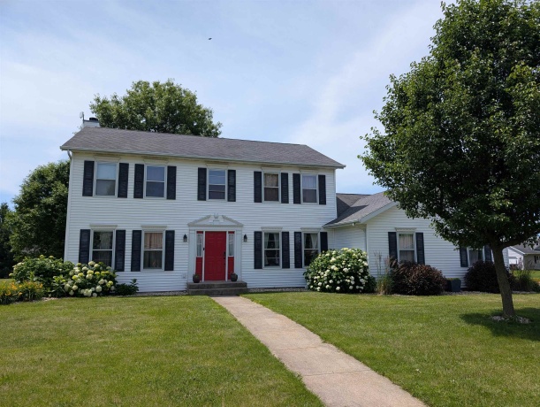 1891 Indian Springs, FREEPORT, Illinois 61032, 4 Bedrooms Bedrooms, ,2 BathroomsBathrooms,House,For Sale,Indian Springs,202603783