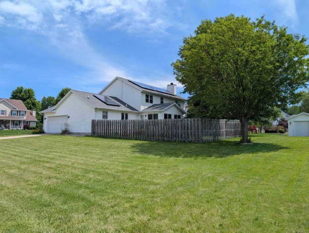 1891 Indian Springs, FREEPORT, Illinois 61032, 4 Bedrooms Bedrooms, ,2 BathroomsBathrooms,House,For Sale,Indian Springs,202603783