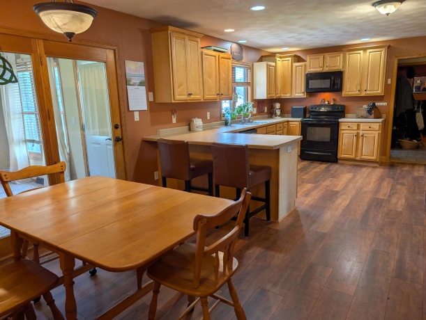 1891 Indian Springs, FREEPORT, Illinois 61032, 4 Bedrooms Bedrooms, ,2 BathroomsBathrooms,House,For Sale,Indian Springs,202603783