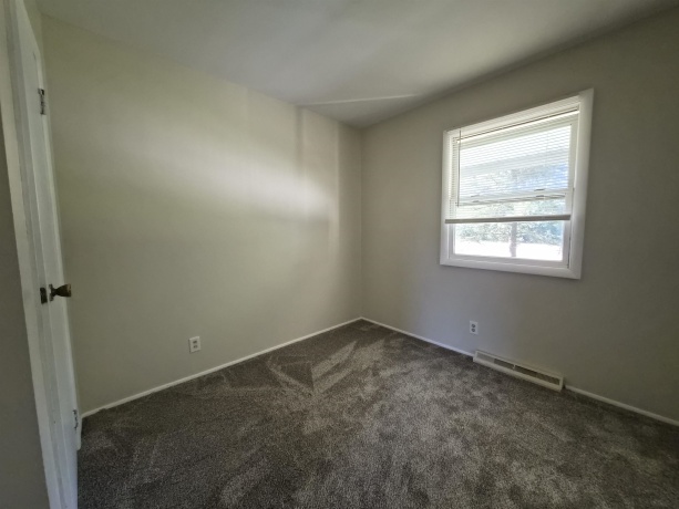 5773 Kirkwood, ROCKFORD, Illinois 61109, 4 Bedrooms Bedrooms, ,1 BathroomBathrooms,House,For Sale,Kirkwood,202603784