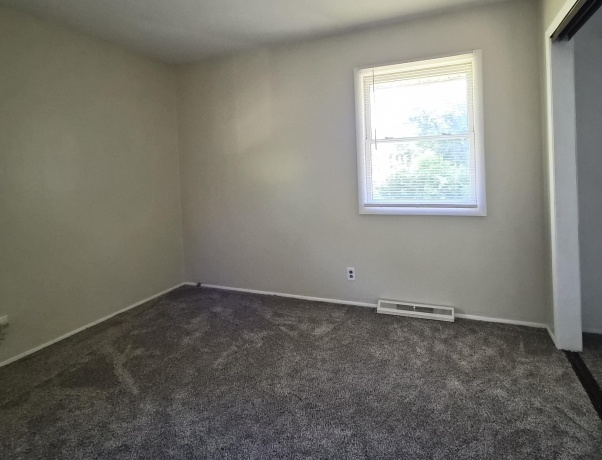 5773 Kirkwood, ROCKFORD, Illinois 61109, 4 Bedrooms Bedrooms, ,1 BathroomBathrooms,House,For Sale,Kirkwood,202603784
