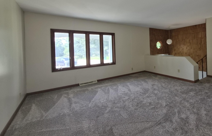 5773 Kirkwood, ROCKFORD, Illinois 61109, 4 Bedrooms Bedrooms, ,1 BathroomBathrooms,House,For Sale,Kirkwood,202603784